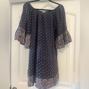 Off Shoulder dress with pockets